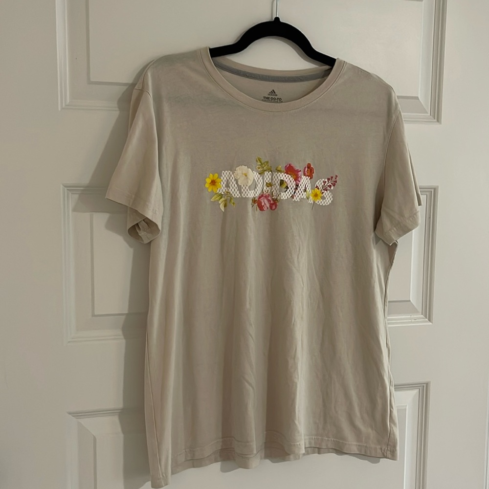 Adidas tshirt